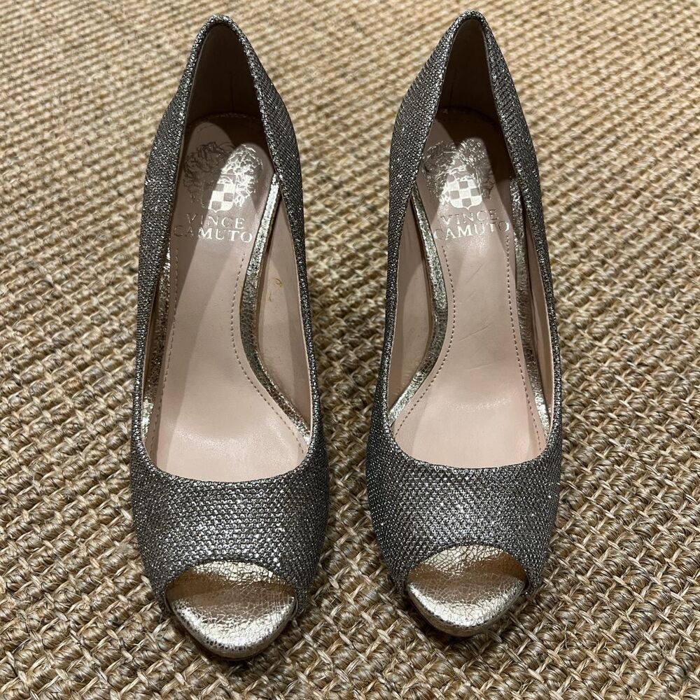 Vince Camuto gold champagne glitter vero cuoio peep toe heels